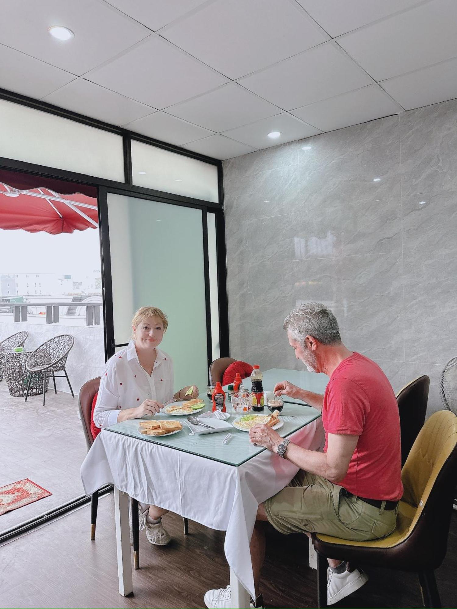 Golden Rose Premium Hotel Hanoi Exterior photo