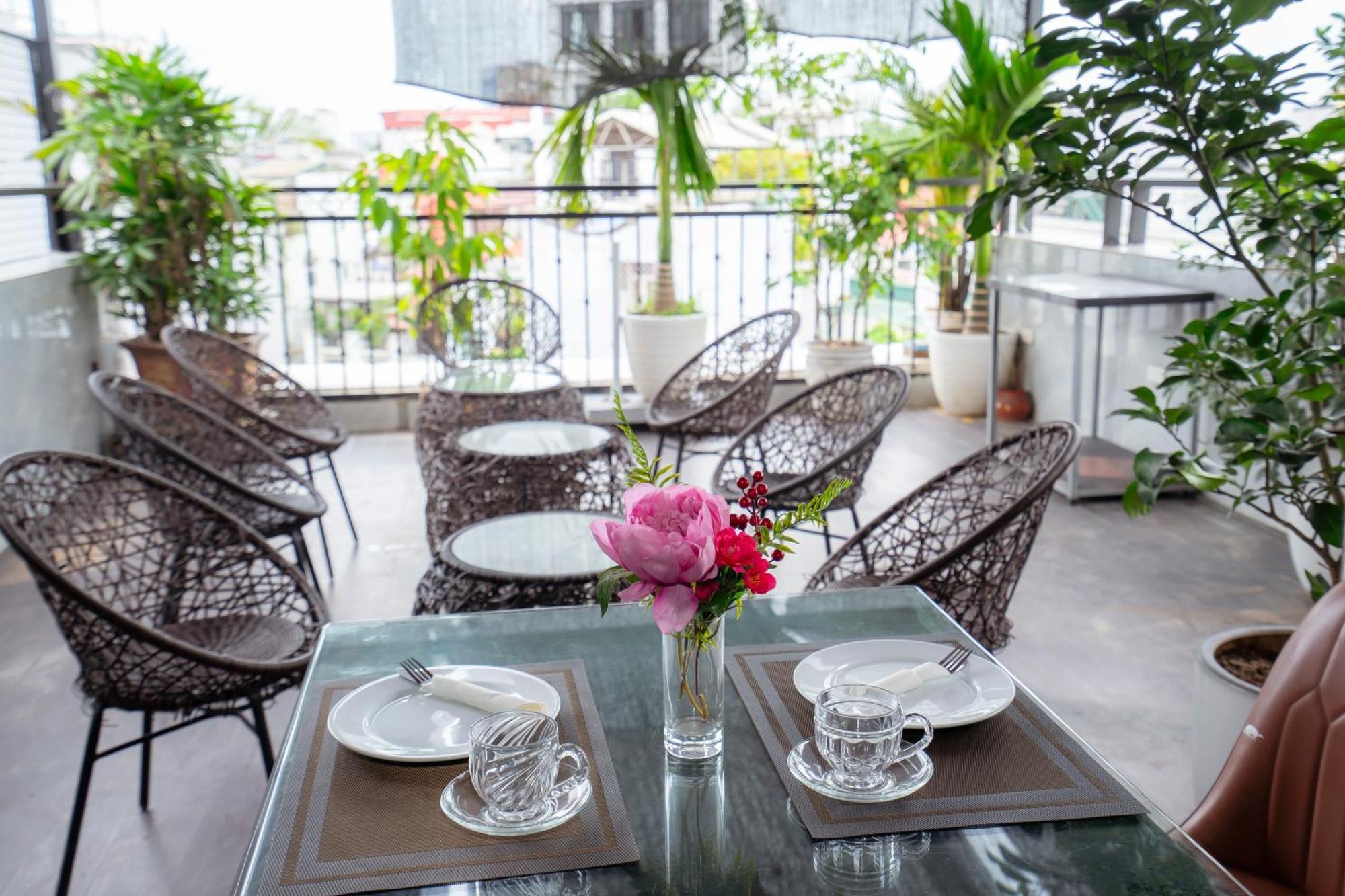 Golden Rose Premium Hotel Hanoi Exterior photo